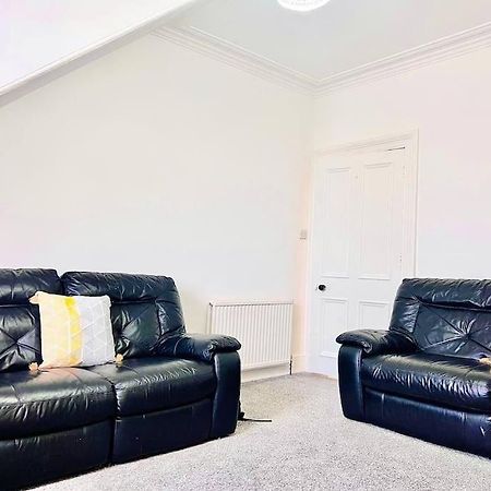Crown House Two Bedroom Apartment アバディーン エクステリア 写真